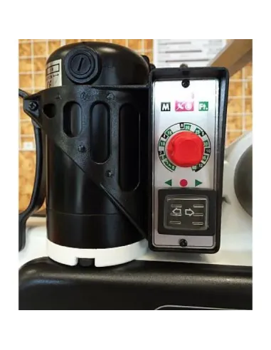 IGM M3 Power Feeder