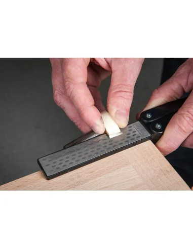Axminster Double-Sided Folding Diamond Sharpener 🪚 Премиум оборудване за дървообработка | JetTools.bg