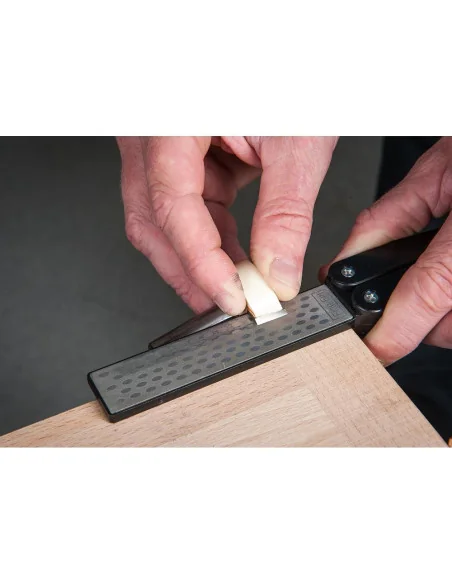 Axminster Double-Sided Folding Diamond Sharpener 🪚 Премиум оборудване за дървообработка | JetTools.bg