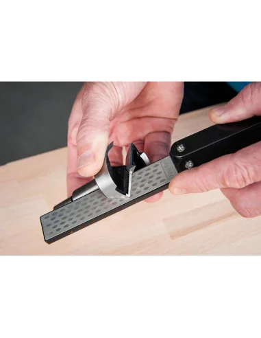 Axminster Double-Sided Folding Diamond Sharpener 🪚 Премиум оборудване за дървообработка | JetTools.bg