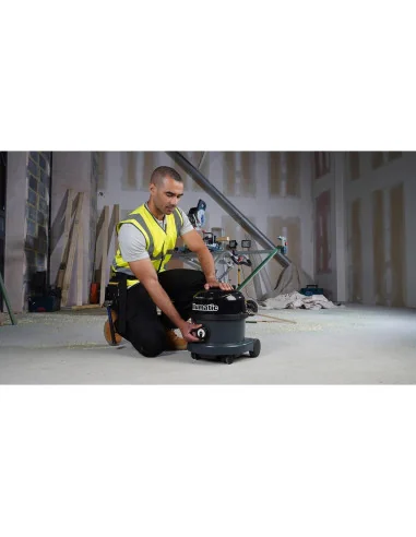 Numatic TRM240 M Class Vacuum Cleaner 230V 🪚 Премиум оборудване за дървообработка | JetTools.bg