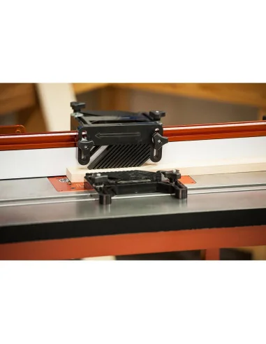 UJK Vertical Featherboards (Pair) 🪚 Premium Woodworking Equipment | JetTools.bg